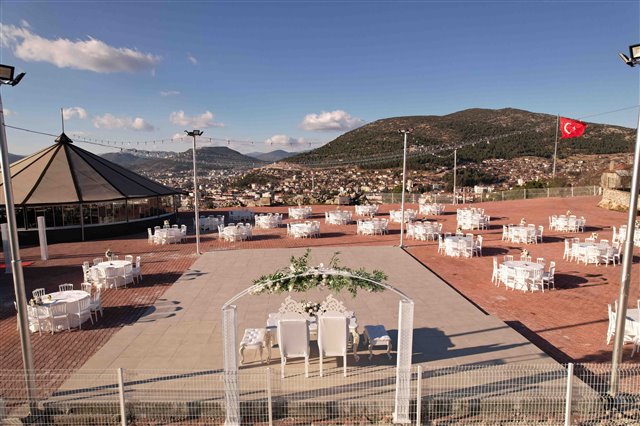 Yunus Emre Kır Düğün Salonu