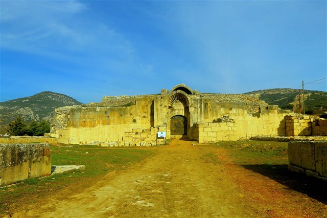 İncirhan Kervansarayı