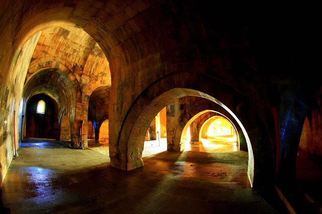 Susuzhan Kervansarayı