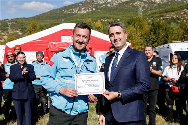 Afetlerde Sağlık Hizmetleri 3. Bölge Kampı kapsamında İncirhanı’nda gerçekleştirilen kurtarma tatbikatlarına katıldık. 