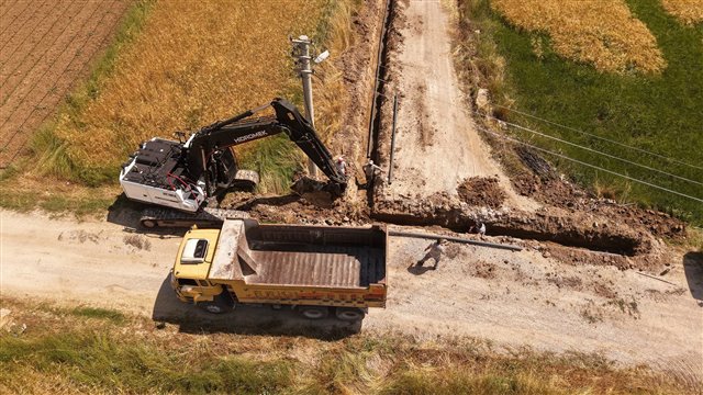 Mimar Sinan Mahallemizde 450 metrelik yeni içme suyu ana hat döşeme çalışması tamamlandı.
