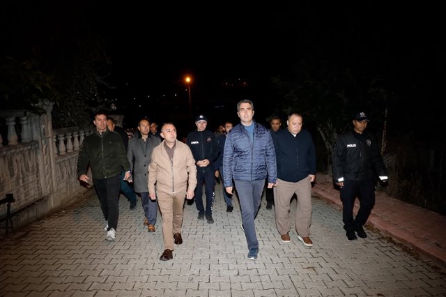 Öğrencilerimizin ve hemşehrilerimizin huzur ve güvenliği için KYK çevresinde güvenlik denetimlerinde bulunduk.