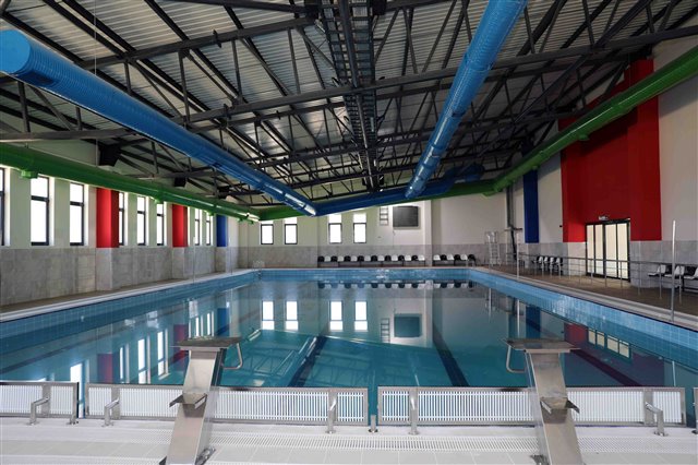 Yarı Olimpik Yüzme Havuzu