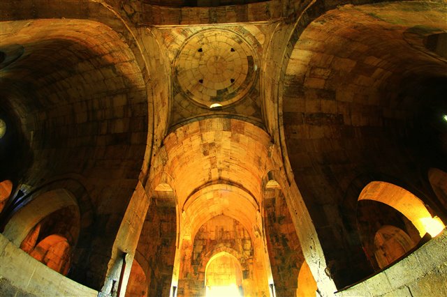 Susuzhan Kervansarayı