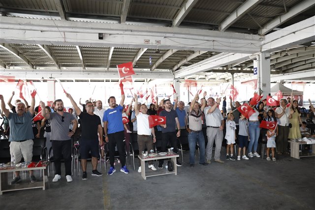 Filenin Sultanları’nı 2026 FIVB Kadınlar Voleybol Milletler Ligi şampiyonluğu dolayısıyla yürekten kutluyoruz. 