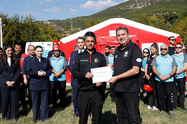 Afetlerde Sağlık Hizmetleri 3. Bölge Kampı kapsamında İncirhanı’nda gerçekleştirilen kurtarma tatbikatlarına katıldık. 