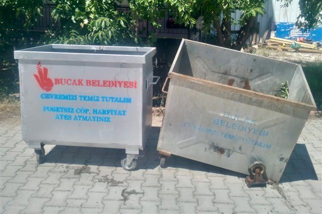 İlçe genelinde kullanım ömrünü tamamlamış, hasar görmüş ve hijyen açısından yetersiz hale gelen çöp konteynerlerini, belediyemiz tarafından kendi imkanlarımızla üretilen yeni konteynerlerle yeniliyoruz.
