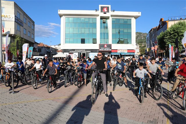 Avrupa Hareketlilik Haftası kapsamında 7’den 70’e hemşehrilerimizle birlikte bisiklet turunda buluştuk.