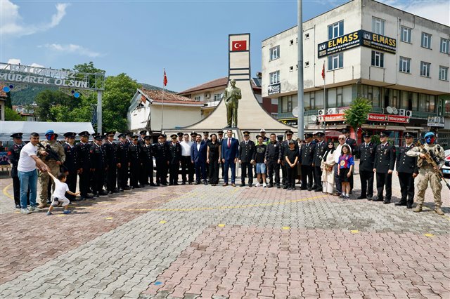 ​Jandarma Teşkilatımızın kuruluş yıl dönümü kapsamında Bucak’ta düzenlenen programa katıldık.