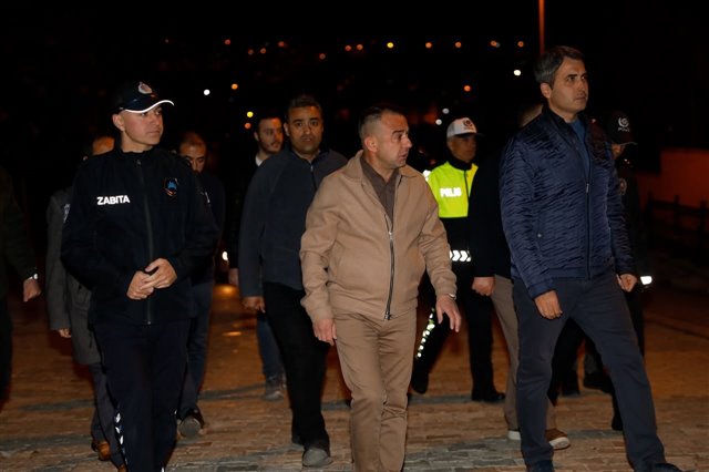 Öğrencilerimizin ve hemşehrilerimizin huzur ve güvenliği için KYK çevresinde güvenlik denetimlerinde bulunduk.
