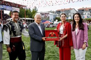 ​Bu yıl 35’incisi düzenlenen Altın Kiraz Yağlı Pehlivan Güreşleri’ne katılarak ata sporumuzun heyecanını ve coşkusunu bir kez daha yaşadık.