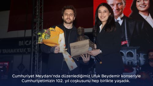 Cumhuriyet Meydanı’nda düzenlediğimiz Ufuk Beydemir konseriyle Cumhuriyetimizin 102. yıl coşkusunu hep birlikte yaşadık.