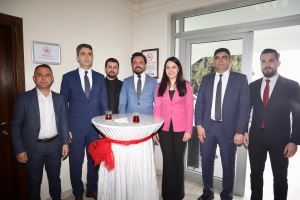 Ramazan Bayramı münasebetiyle Kaymakamlık makamında, Sayın Kaymakamız Can Kazım Kuruca’nın ev sahipliğinde düzenlenen bayram tebrik kabul programına katıldık.