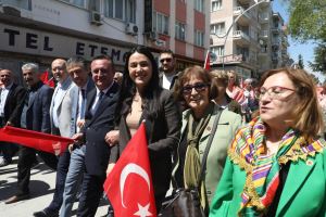 Temsili Yörük Göçü yürüyüşüyle başlayan Burdur Teke Yöresi 11. Tarım, Hayvancılık, Tarım Teknolojileri ve Yem Fuarı’nda sektör temsilcileri ve üreticilerimizle bir araya geldik.